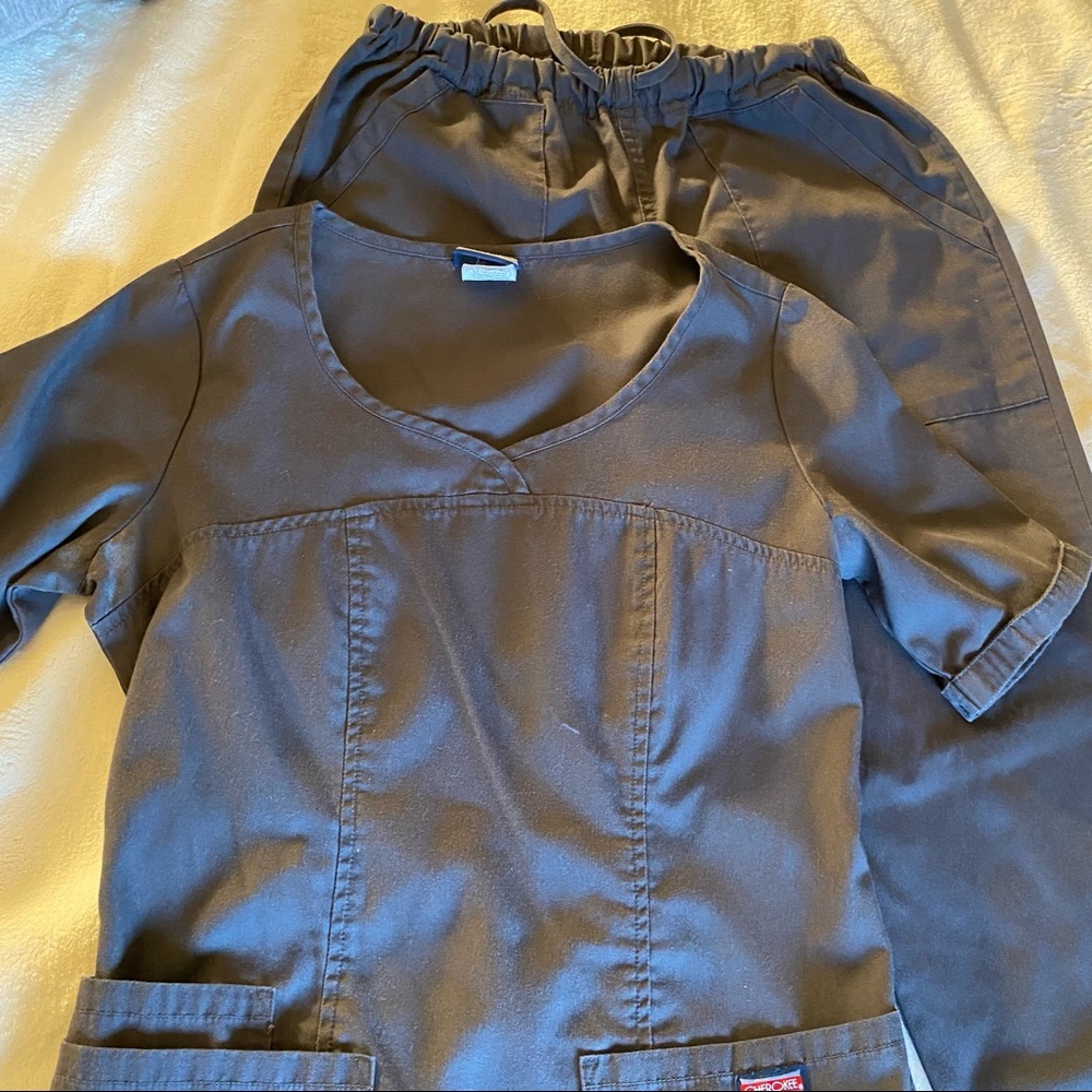 Scrub top and bottom set
